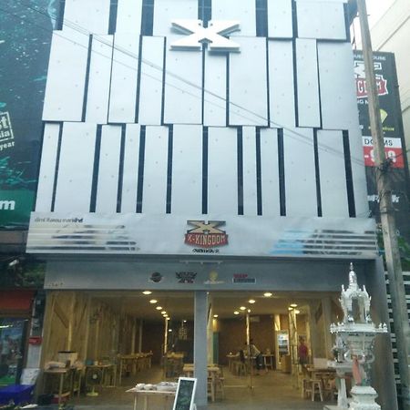 X Kingdom Guest House 清邁 外观 照片
