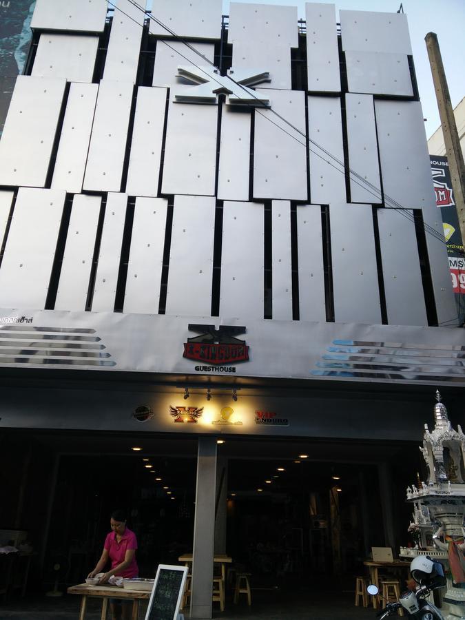 X Kingdom Guest House 清邁 外观 照片