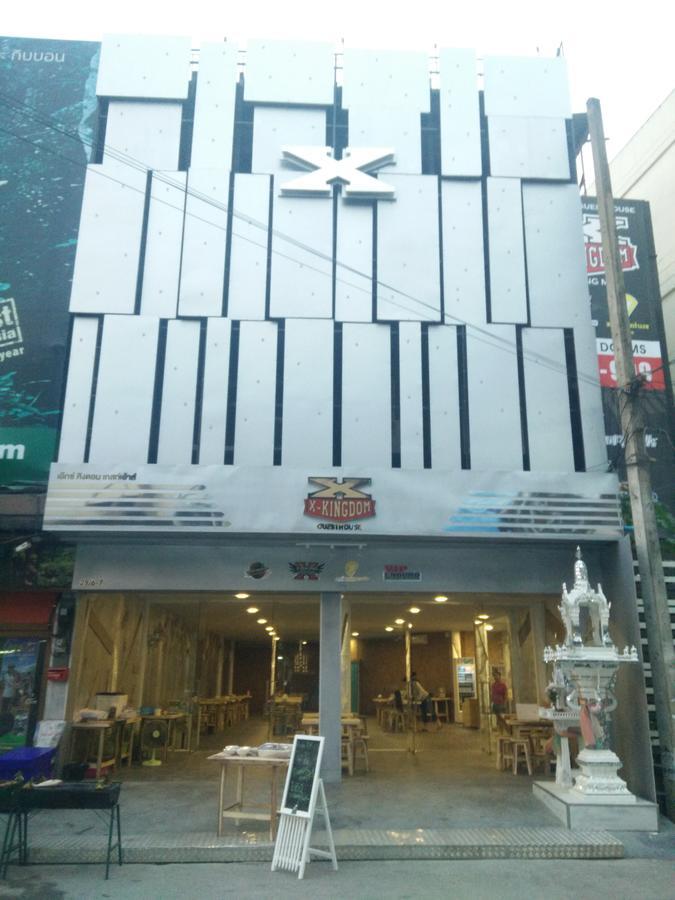 X Kingdom Guest House 清邁 外观 照片